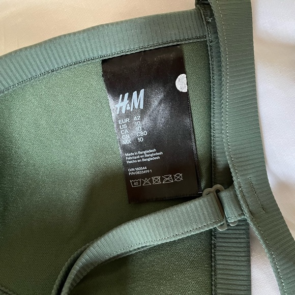 H&M high waisted bathing suit - Picture 2 of 6